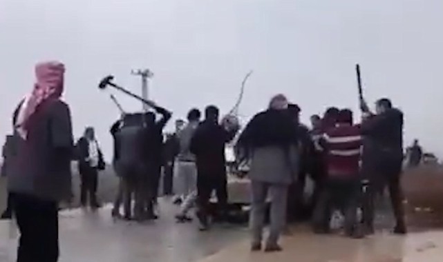 Şanlıurfa’da taşlı, sopalı ve kürekli kavga kamerada: 7 yaralı