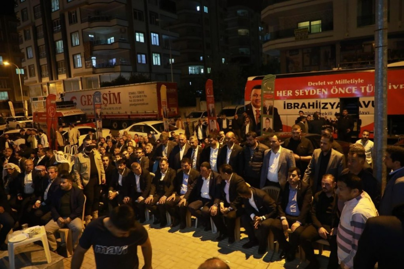 MHP 2 Seçim Bürosunu birden açtı