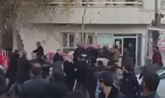 Şanlıurfa’da taşlı-sopalı kavga kamerada: 5 yaralı
