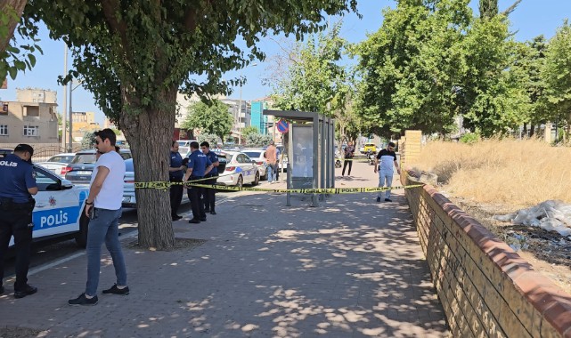 Şanlıurfa'da durakta bekleyen eşini vurdu, polise teslim oldu