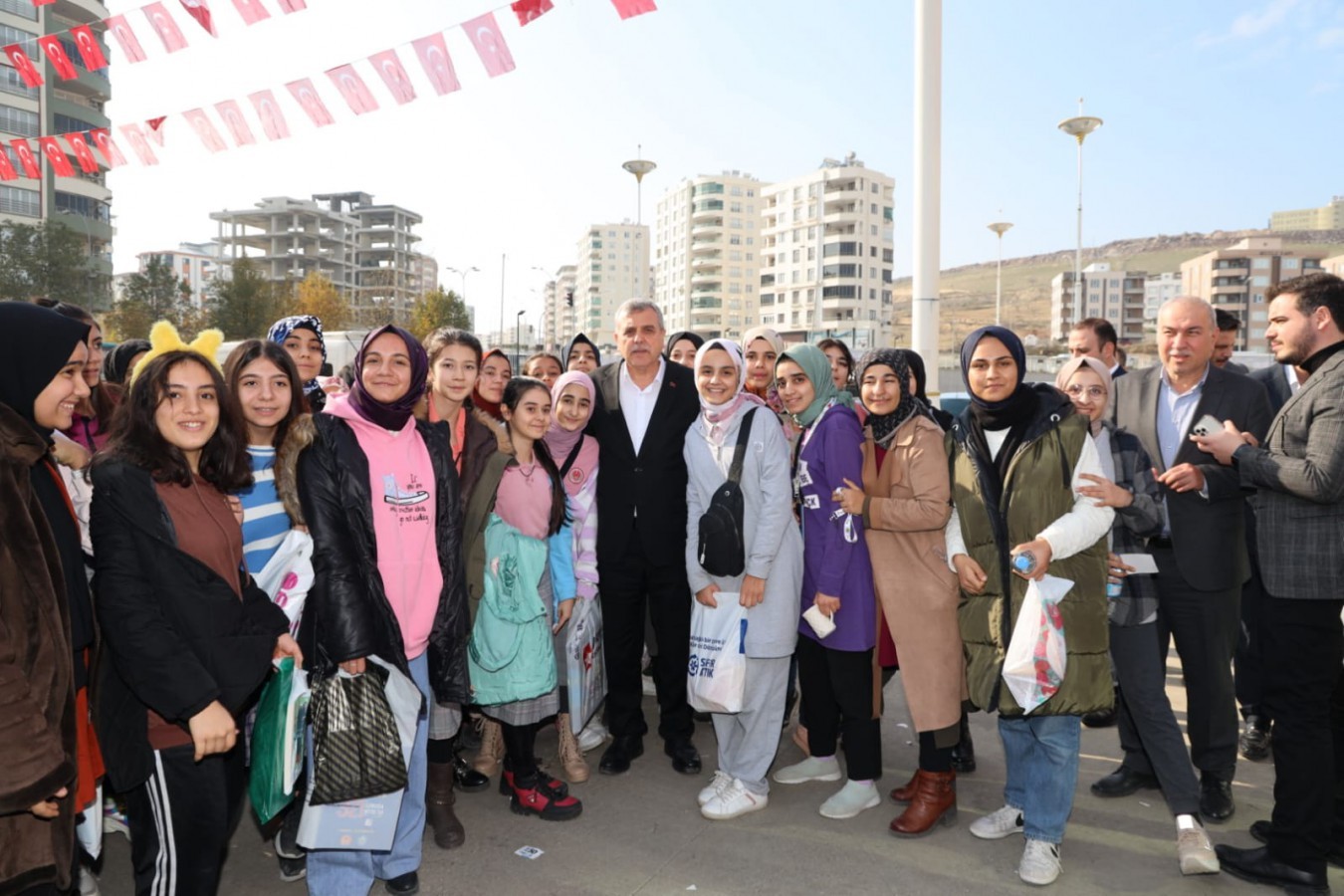 Başkan Beyazgül’den Kitap Fuarına Davet