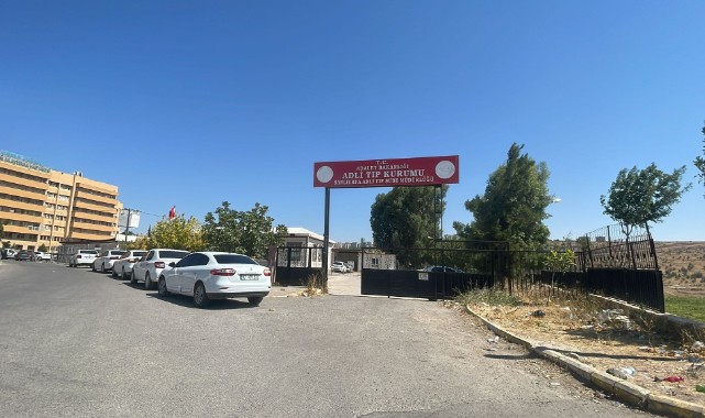 Şanlıurfa’da fıstık tarlasında devrilen traktörün sürücüsü hayatını kaybetti