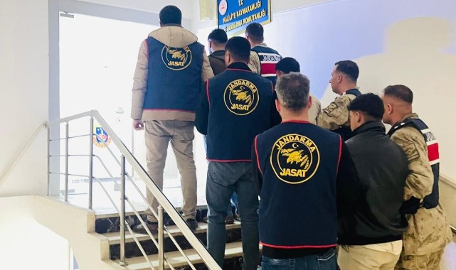 Şanlıurfa’da hırsızlık ve aranan şahıslara operasyon: 2 tutuklama