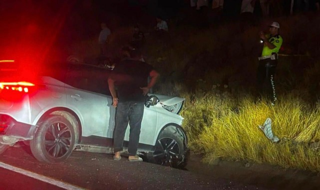 Şanlıurfa’da iki otomobil çarpıştı: 2 ölü, 2 yaralı