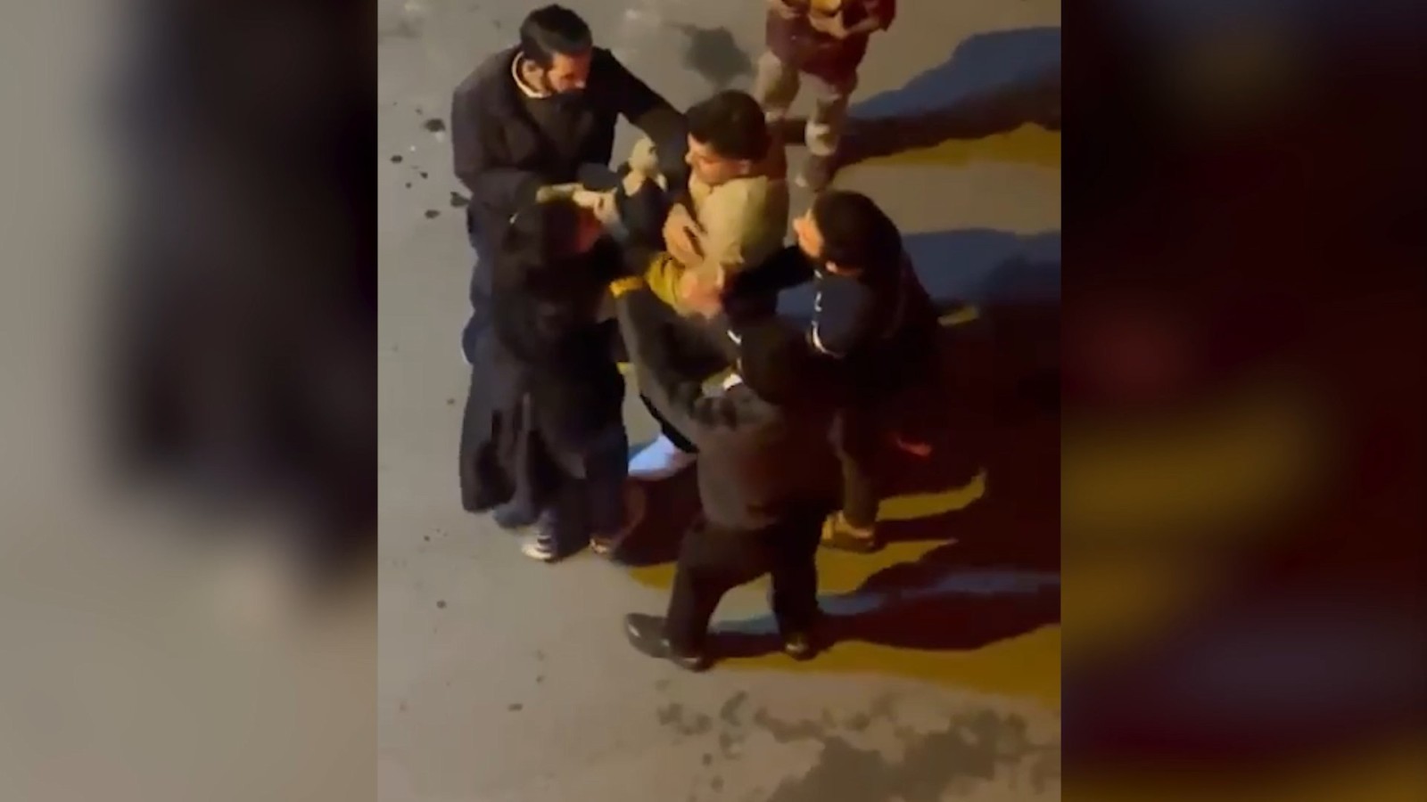 Şanlıurfa’da çanta kavgası kamerada