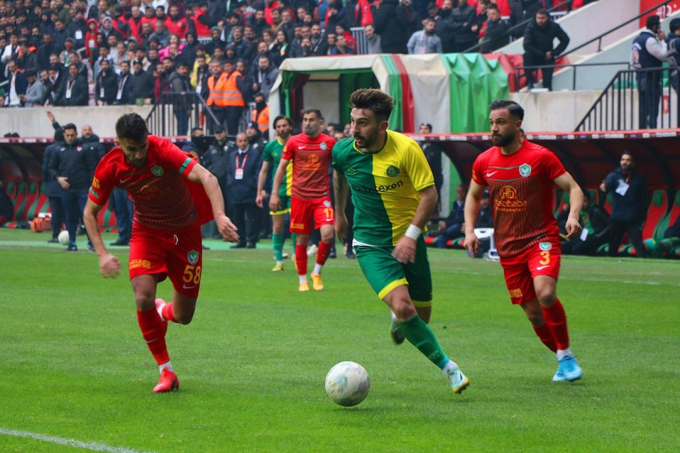 Şanlıurfaspor, Amedspor deplasmandan eli boş dönüyor;