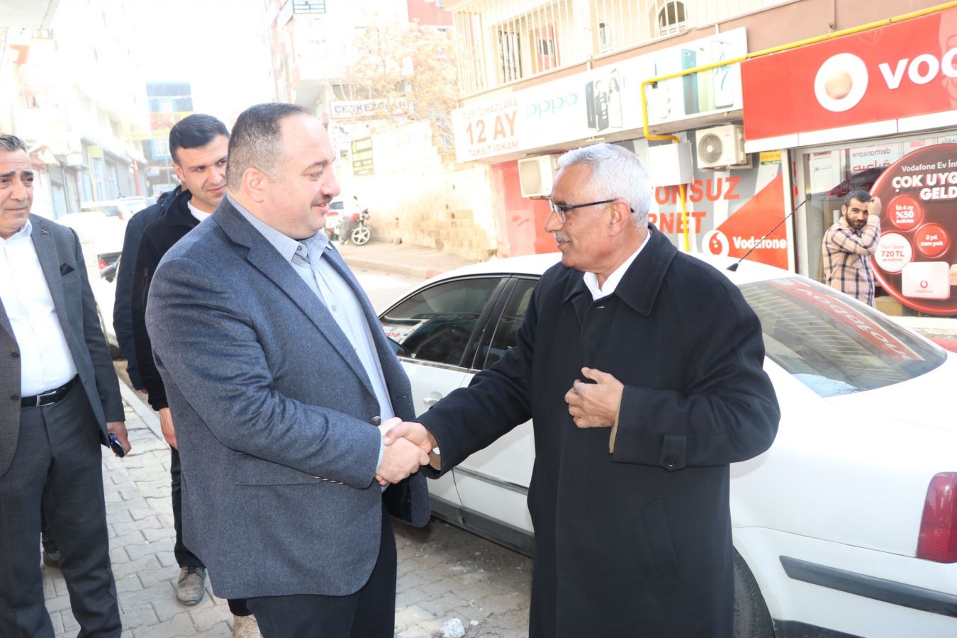 Salih Ekinci esnafı ziyaret ederek geçmiş olsun dileklerini iletti