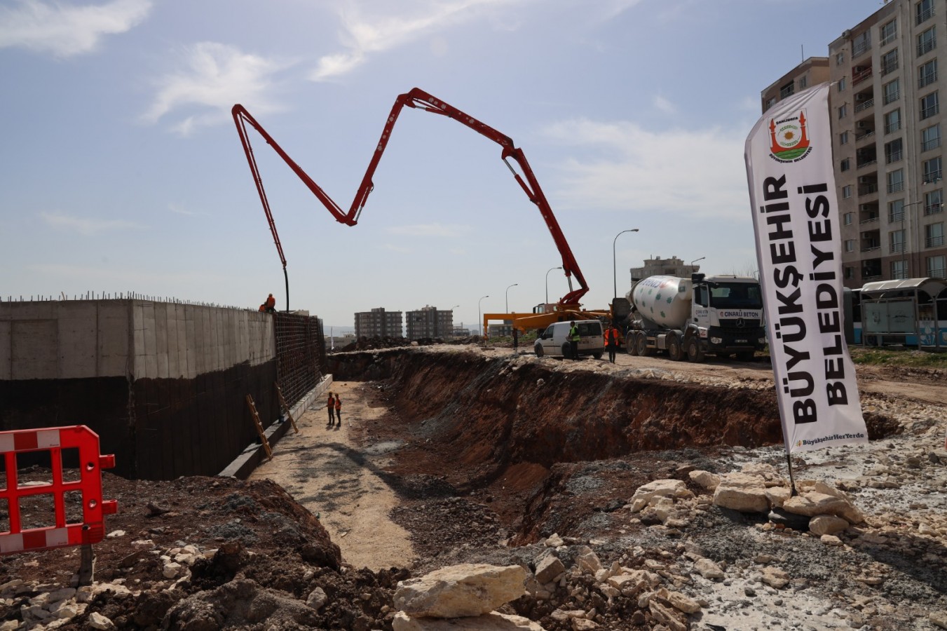 Seyrantepe Mahallesinde su deposunun inşaatı sürüyor