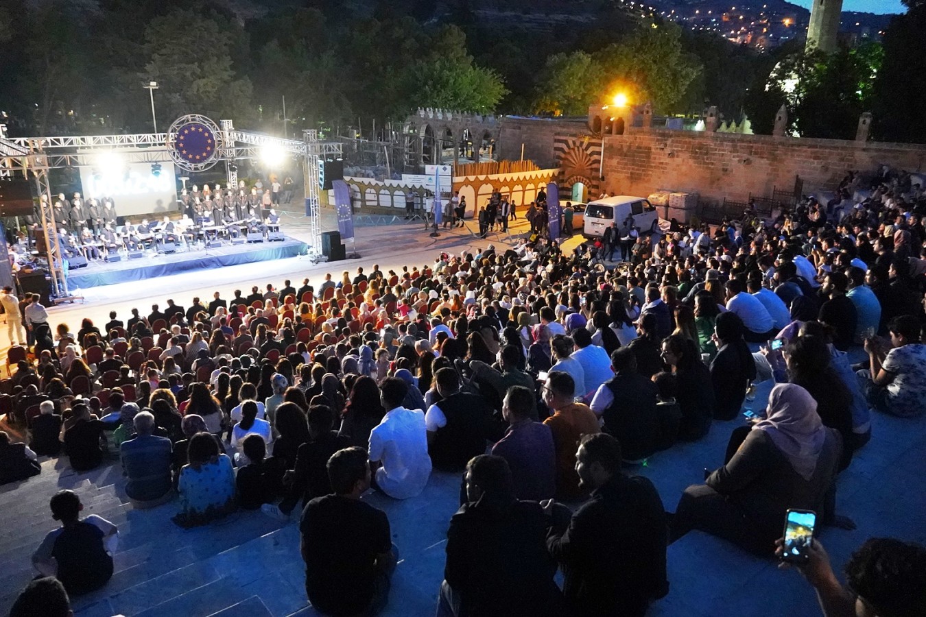 Antakya Medeniyetler Korosu, Balıklıgöl’de konser verdi