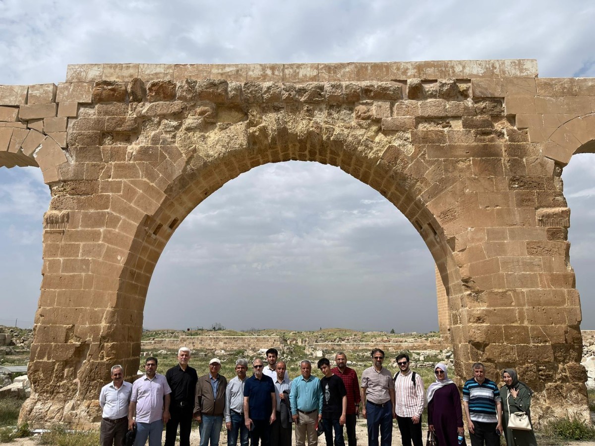 Urfa’da şair ve yazarlardan Harran'a gezi;