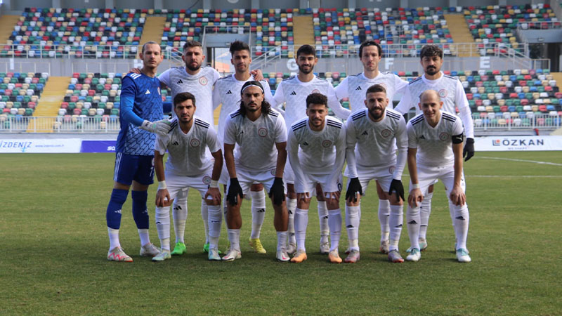 Karaköprü Belediyespor ligdeki ilk mağlubiyetini Bornova'da aldı