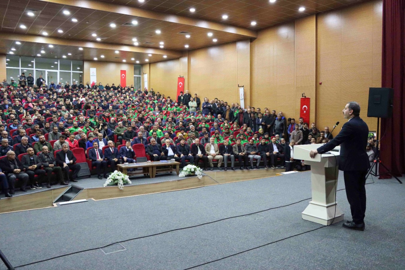 Karaköprü Belediyesi işçisine zam yaptı