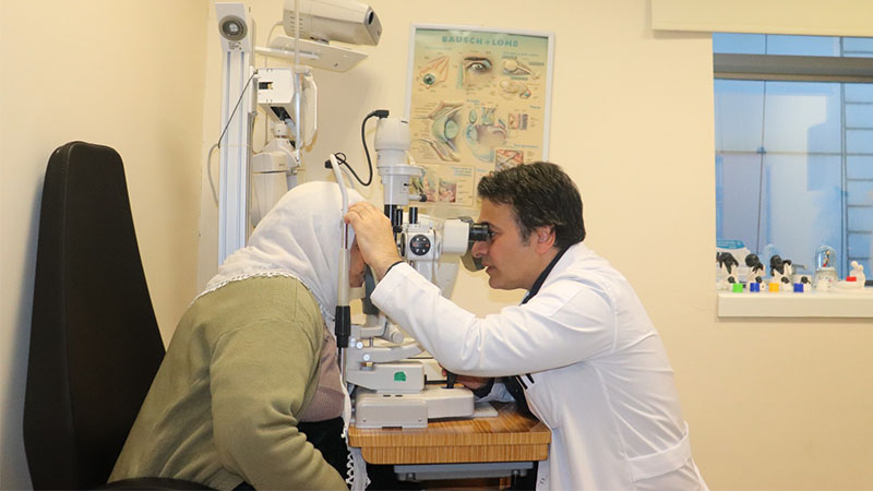 Prof. Dr. Şimşek: Diyabet rahatsızlığı, göz hastalıklarını da tetikleyebilir;