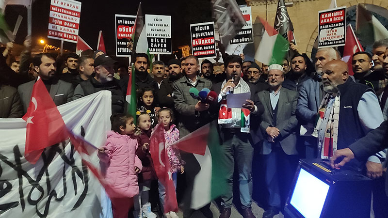 Şanlıurfa'da Gazze'ye destek mitingi: "Gazze'ye sahip çıkmak için dirilelim!";