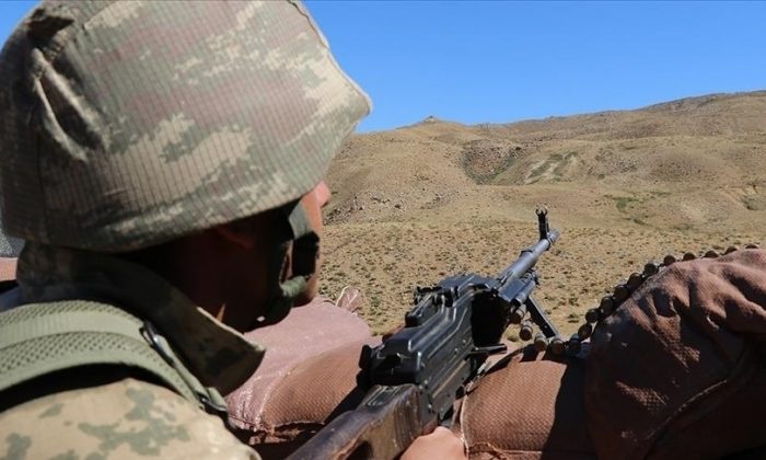 Şanlıurfa sınırında terör örgütü PKK/PYD mensubu yakalandı;