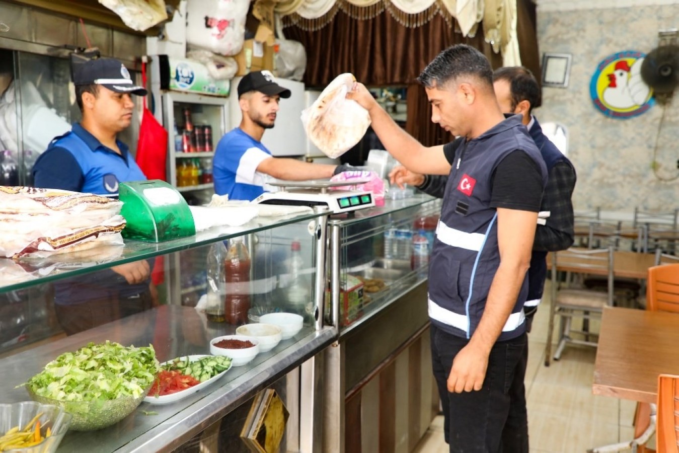 Harran’da zabıtadan gıda denetimi;