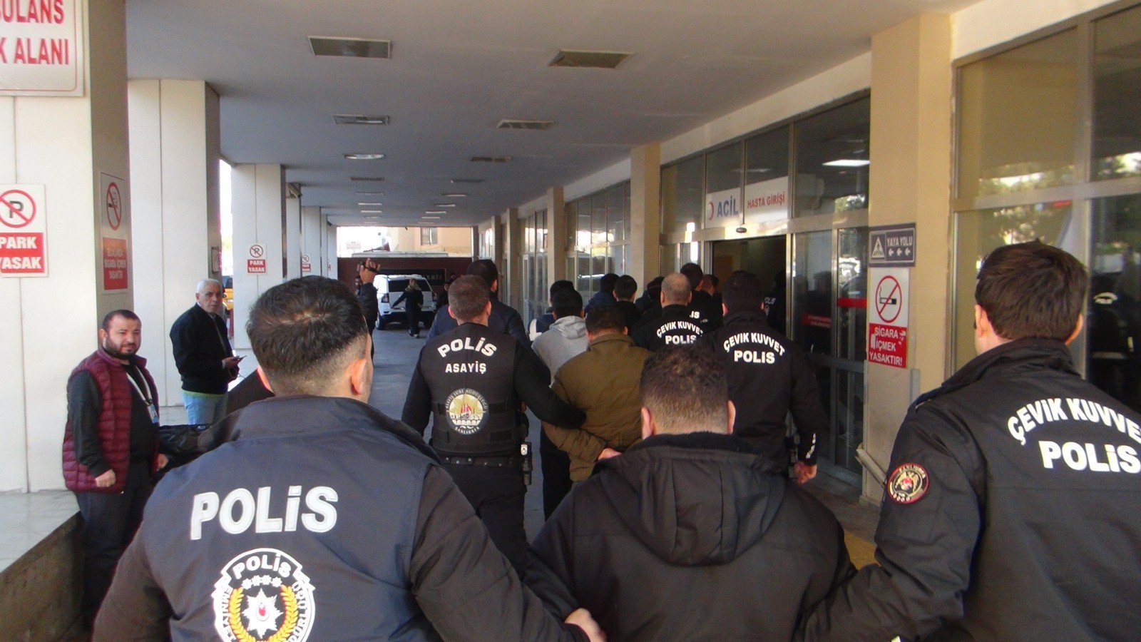 Şanlıurfa’da DEAŞ operasyonunda 45 şüpheli yakalandı