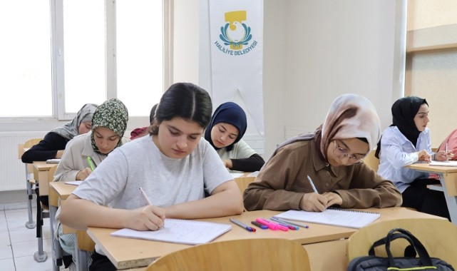 Haliliye Belediyesi Gençleri Geleceğe Hazırladı: 95 Öğrenci Üniversiteli Oldu