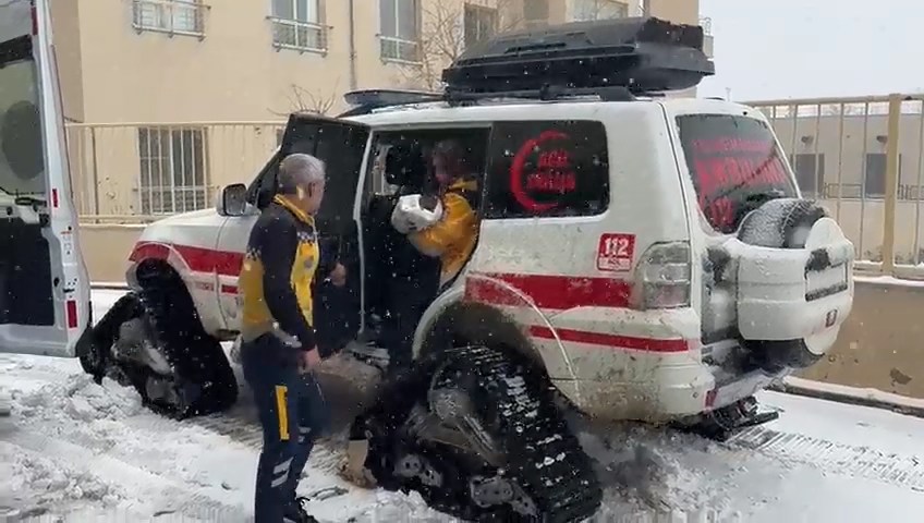 Kar engeline paletli yardım