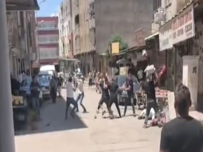 Şanlıurfa'da sokak kavgası cep telefonu kamerasına yansıdı